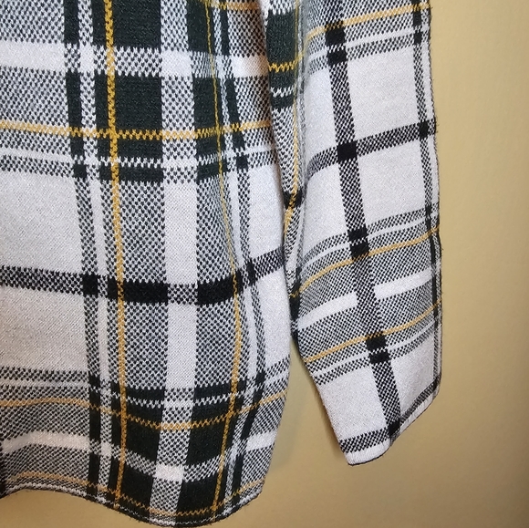 Tahari Plaid turtleneck long sleeve top Size Large - Picture 5 of 9